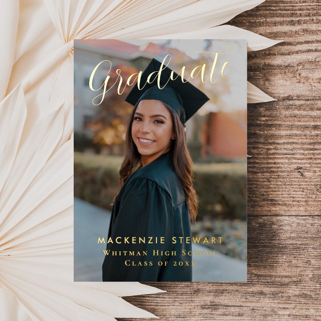 Eleganter Simple Script Foto Abschluss Gold Folieneinladung (Von Creator hochgeladen)