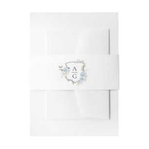 Eleganter staubblauer Blumenmonogramm-Wappenschild Einladungsbanderole