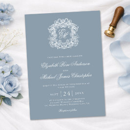 Eleganter staubblauer Monogramm-Hochzeitswappen Einladung