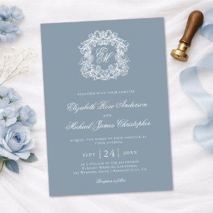 Eleganter staubblauer Monogramm-Hochzeitswappen Einladung