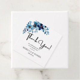 Eleganter staubblauer Wasserfarben-Blumenstrauß Geschenkanhänger