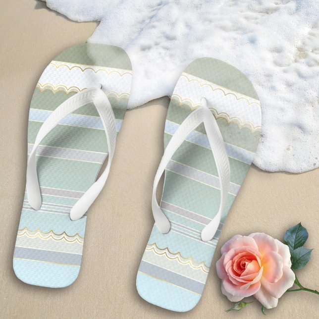 Eleganter Strand mit Pastellfarben Flip Flops (Von Creator hochgeladen)