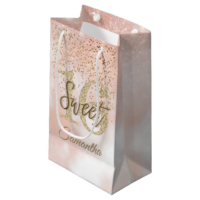 Eleganter Sweet 16 Birthday Blush Pink Gold Glitze Kleine Geschenktüte (Vorderseite Schrägansicht)