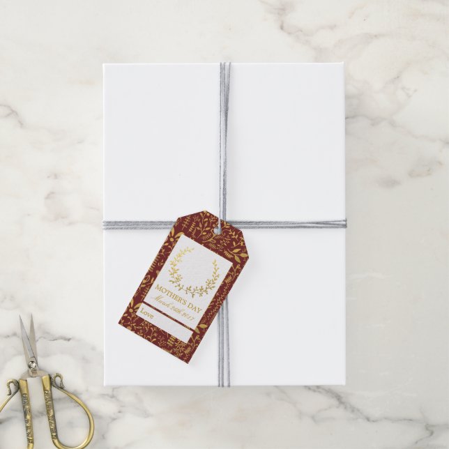 Eleganter Tag der Mutter mit dem Blumenreath Geschenkanhänger (Mit Garn)