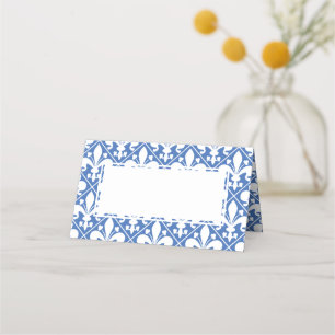Eleganter Tisch in Blau und Weiß Fleur de Lys Platzkarte