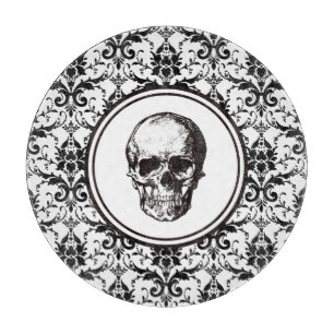 Eleganter Totenkopf mit schwarzem Damastmuster im Schneidebrett