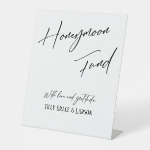 Eleganter Typografy Simple Honeymoon Fund White Sockelschild