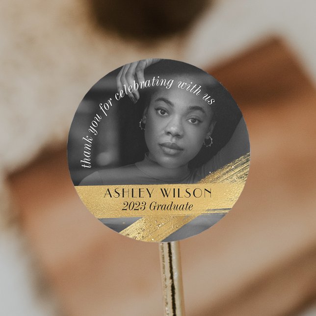 Eleganter und Minimal Gold Foto Abschluss Runder Aufkleber (Von Creator hochgeladen)