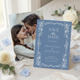 Eleganter verstaubter blauer Vintage-Blumen-Hochze Save The Date