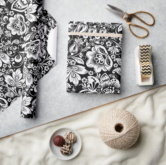 Eleganter Vintager Damast auf schwarzem Hintergrun Geschenkpapier (Kunsthandwerk)