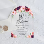 Eleganter Wasserfarben 60. Geburtstagsparty Arch Acryleinladungen<br><div class="desc">Chic Clear Acrylbogen-geformt 60. Geburtstagsfeier Einladung mit "60 & Fabulous" in einem eleganten Drehbuch und bordeauxrot,  rosa und lila Aquarellbouquets.</div>