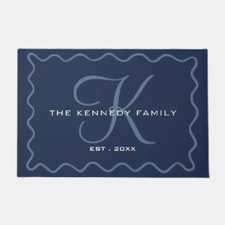 Eleganter welliger Rahmen Familienname Monogrammie Fußmatte