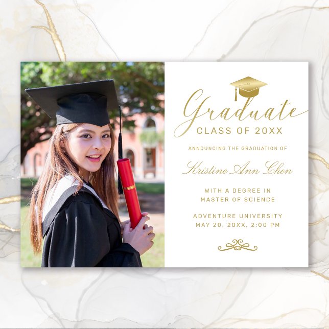 Eleganter White Blue Gold Script Foto Abschluss Ankündigung (Elegant White Gold Calligraphy Photo Graduation Announcement)