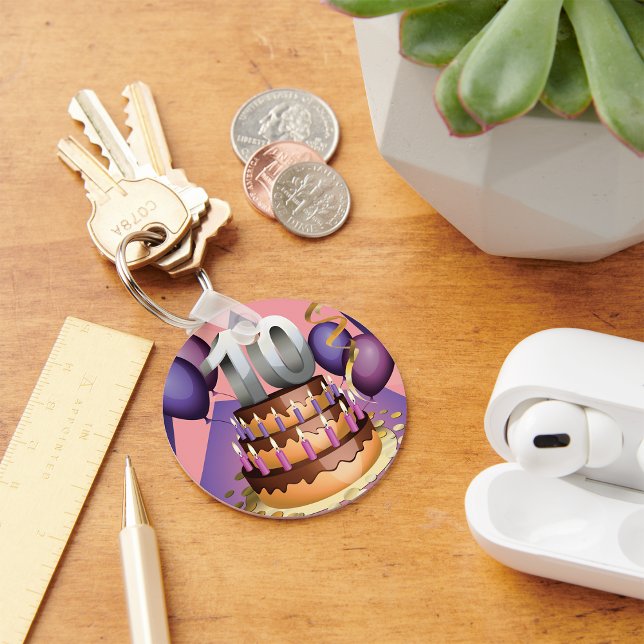 Elegantes 10-jähriges Celebration Cake Design Schlüsselanhänger (Von Creator hochgeladen)