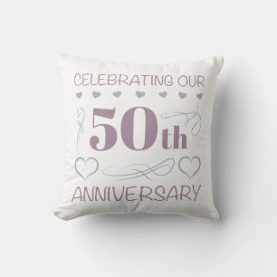 Elegantes 50. Hochzeitsjubiläum in Lila Kissen