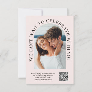 Elegantes Arch Foto QR Code Rosa Hochzeit RSVP Karte