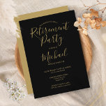 Elegantes Black and Gold Script Retirement Party Einladung<br><div class="desc">Diese stilvolle Ruhestandsskriptname und Typografie mit elegantem,  schwarzem Hintergrund können Sie mit Ihren speziellen Event-Informationen personalisiert machen. Entwickelt von Thisisnotme©</div>