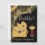 Elegantes Black & Gold Brunch & Bubbly Brautparty Einladung<br><div class="desc">Reiche und elegante Gold Nuggets Textur auf einem goldgelben Schleier gestellt. Das Design ist schwarz und goldfarben mit einem klaren goldfarbenen/hellbraunen Text. Die Dekoration besteht aus einer goldenen Damentasche mit rotem Rubin und Diamant, oben ist ein passender goldener Hut. Beide befinden sich neben einem vergoldeten Champagnerglas mit goldenen und leicht...</div>