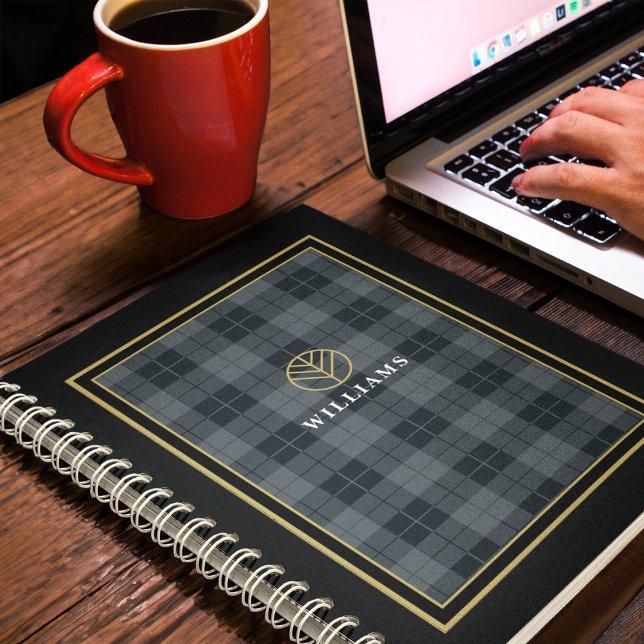 Elegantes Black Gold Tartan Kariert Mit Monogramm Notizblock (Von Creator hochgeladen)