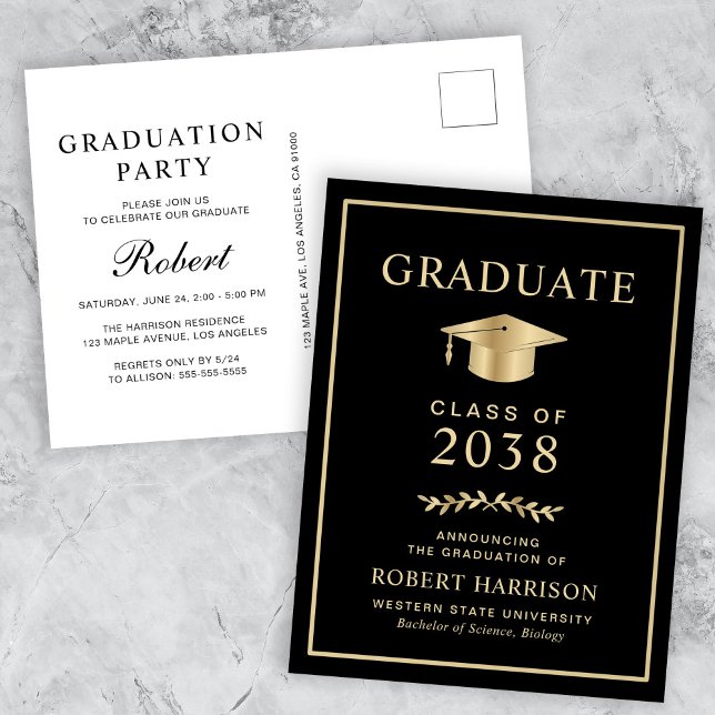 Elegantes Black Gold Uni-Abschluß Party Einladungspostkarte (An elegant college graduation party invitation postcard to celebrate the graduate's achievements)