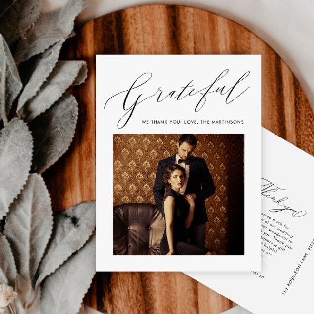 Elegantes Black Grateful Script Foto Hochzeit Postkarte (Von Creator hochgeladen)