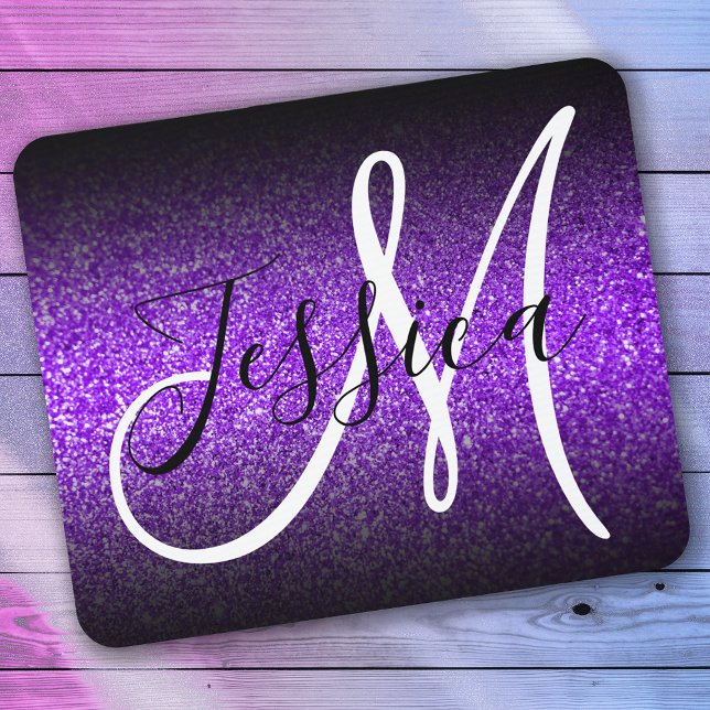 Elegantes Black Ombre Violet Glitzer Monogram Mousepad (Von Creator hochgeladen)
