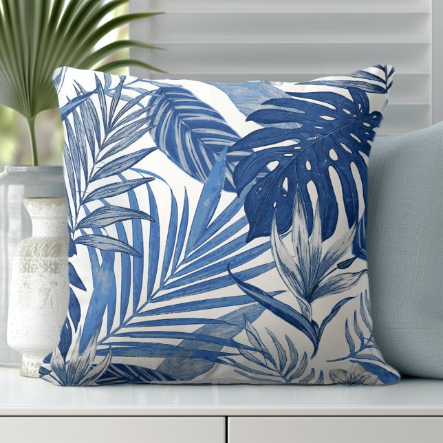 Elegantes blaues Blätter mit weißem Palm Kissen (Elevate Your Décor: Discover our Elegant Coastal Throw Pillows in Blue & White)