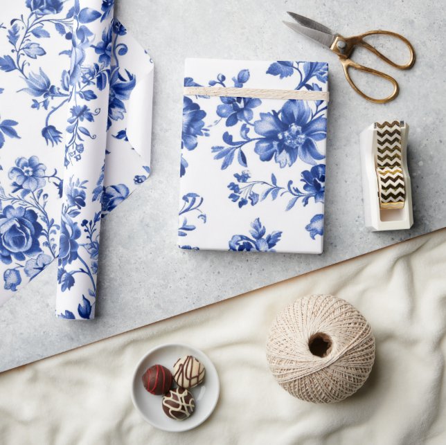 Elegantes blaues Blumenverpackungspapier  Geschenkpapier (Kunsthandwerk)