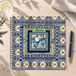 Elegantes blaues Chinoiserie-Floralmonogramm Notizbuch