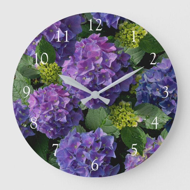 Elegantes blaues lila Magenta grünes Hydrangea Große Wanduhr (Vorderseite)