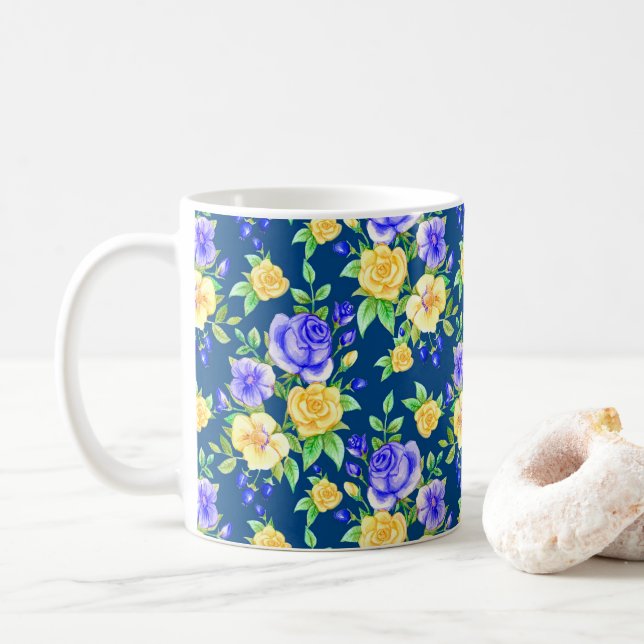 Elegantes blaues Rosenmuster Kaffeetasse (Mit Donut)