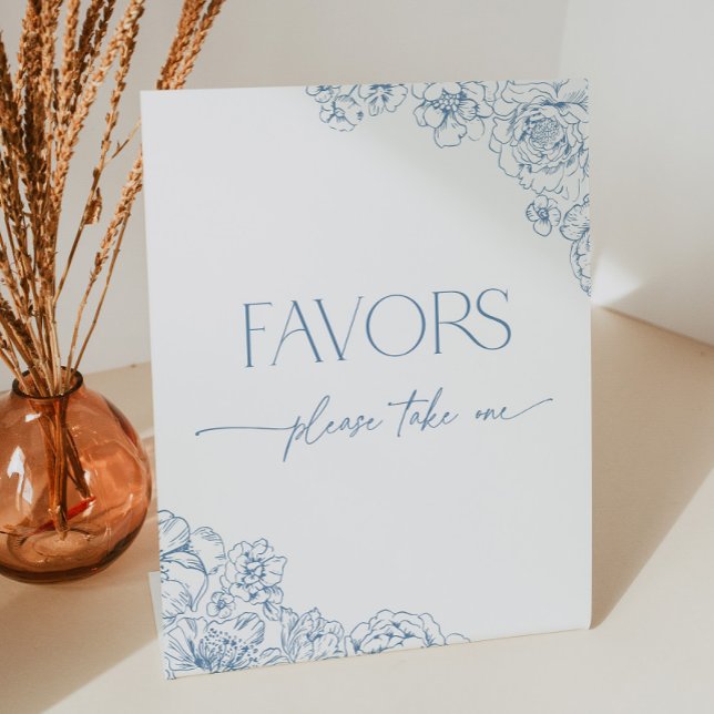 Elegantes Blue Chinoiserie Brautparty Favoriten Sockelschild (Blue floral chinoiserie favors, please take one sign)