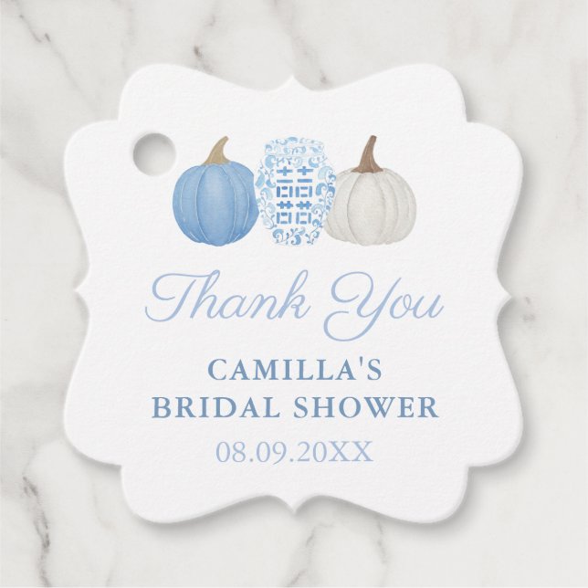 Elegantes Blue & White Pumpkins Herbst Brautparty Geschenkanhänger (Vorderseite)