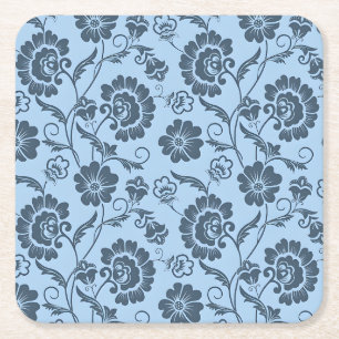 Elegantes Blumenmuster auf hellblauem Hintergrund Rechteckiger Pappuntersetzer