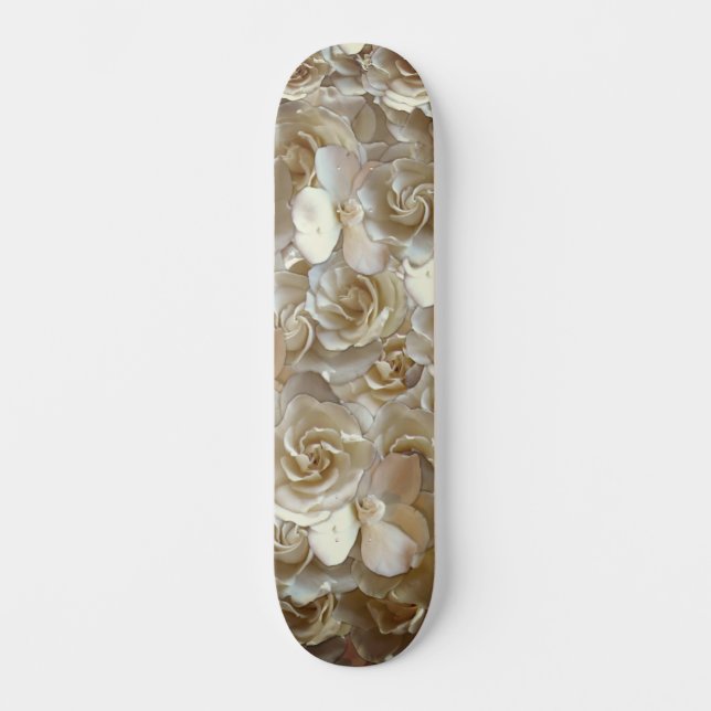 Elegantes Blumenmuster-Rose Petal-Muster Skateboard (Vorderseite)