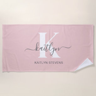 Elegantes Blush Pink Gray Script Monogram Strandtuch