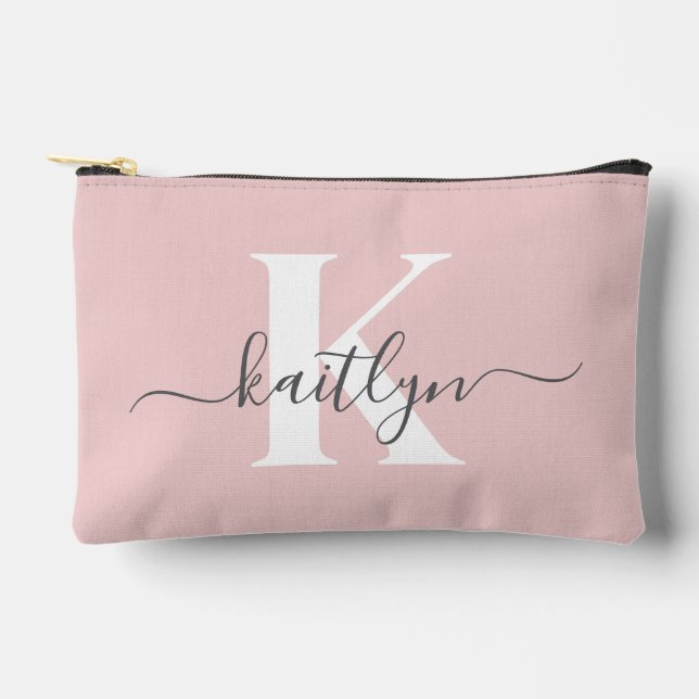 Elegantes Blush Pink Gray Script Monogram Zubehörtasche (Vorderseite)