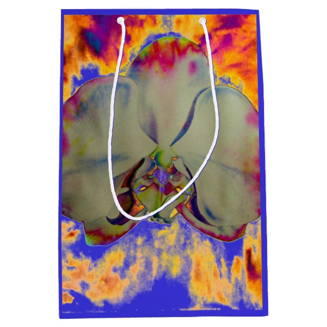 Elegantes boho abstraktes Orchideengemälde Mittlere Geschenktüte (Vorderseite)