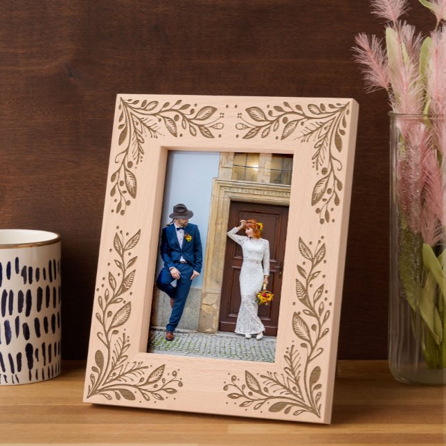 Elegantes Boho-Blumenmuster Geätzte Rahmen (Elegant Boho Floral Engraved Frame)