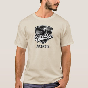 Elegantes Brooklyn-Swoosh-Logodesign T-Shirt