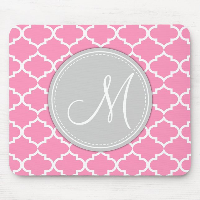 Elegantes Bubblegum rosa Quatrefoil mit Monogramm Mousepad (Vorne)