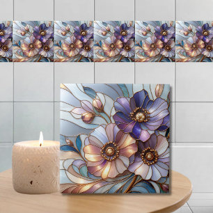 Elegantes Buntglas-Blumendesign in sanften Pastell Fliese