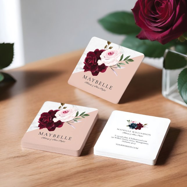 Elegantes Burgund & Weißes Marmor Wasserfarben Quadratische Visitenkarte (Elegant Burgundy & White Marble Watercolor Floral Square Business Card)