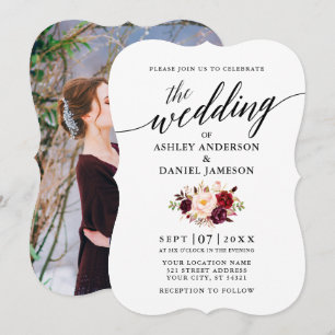 Elegantes Calligraphy Burgundy Floral Foto Wedding Einladung