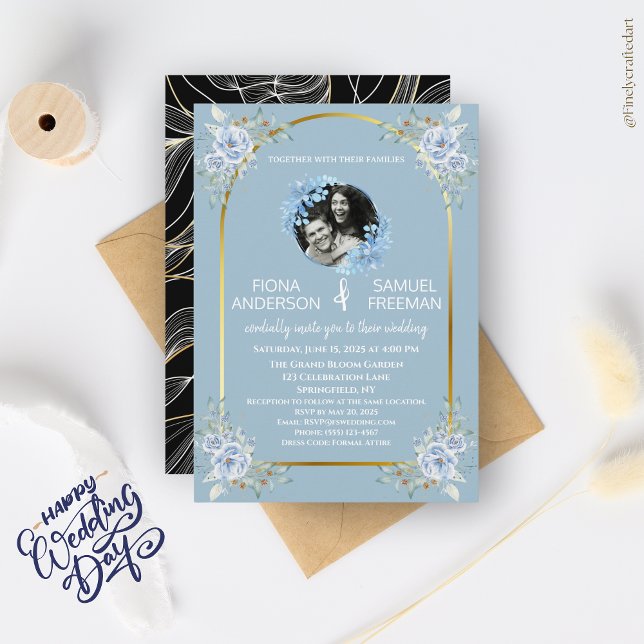 Elegantes Chic Dusty Blue Gold Custom Foto Wedding Einladung (Von Creator hochgeladen)