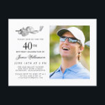 Elegantes Classic Golf 40. Geburtstag Party Foto Einladungspostkarte<br><div class="desc">Eleganter Schwarz-Weiß Geburtstag Einladung für einen Golfer. Die Spitze der Einladung ist mit Golf-Accessoires dekoriert - ein Golfclub, Golf-Ball, Hut und Handschuhe. Das Aquarelldesign schafft eine traditionelle und klassische Ästhetik. Ideal für einen Geburtstagsbash im Club oder eine GRILLEN im Hinterhof. Der gesamte Text ist leicht zu bearbeiten. Erstellen Sie die...</div>