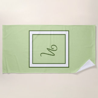 Elegantes dunkelgrünes Rahmen-Script-Monogramm Strandtuch
