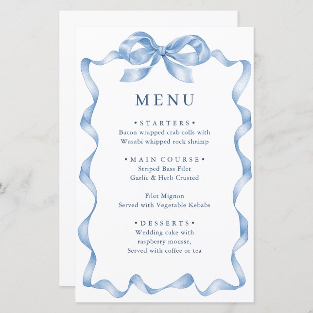 Elegantes Dusty Blue Hand Drawn Bow Wedding Menu (Vorne/Hinten)