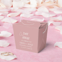 Elegantes Dusty Pink Ein Tag vor der Probe Abendes