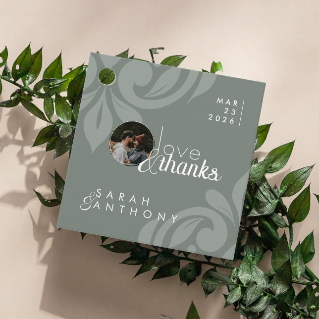 Elegantes Earthy Olive Damask Foto Hochzeit Runde Geschenkanhänger (Von Creator hochgeladen)